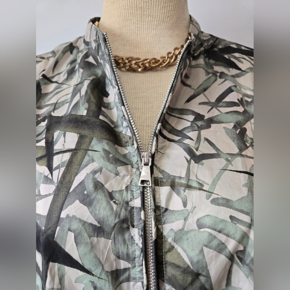 Massimo Dutti Lightweight Palm Fronds Jacket. Size Medium - Picture 6 of 15